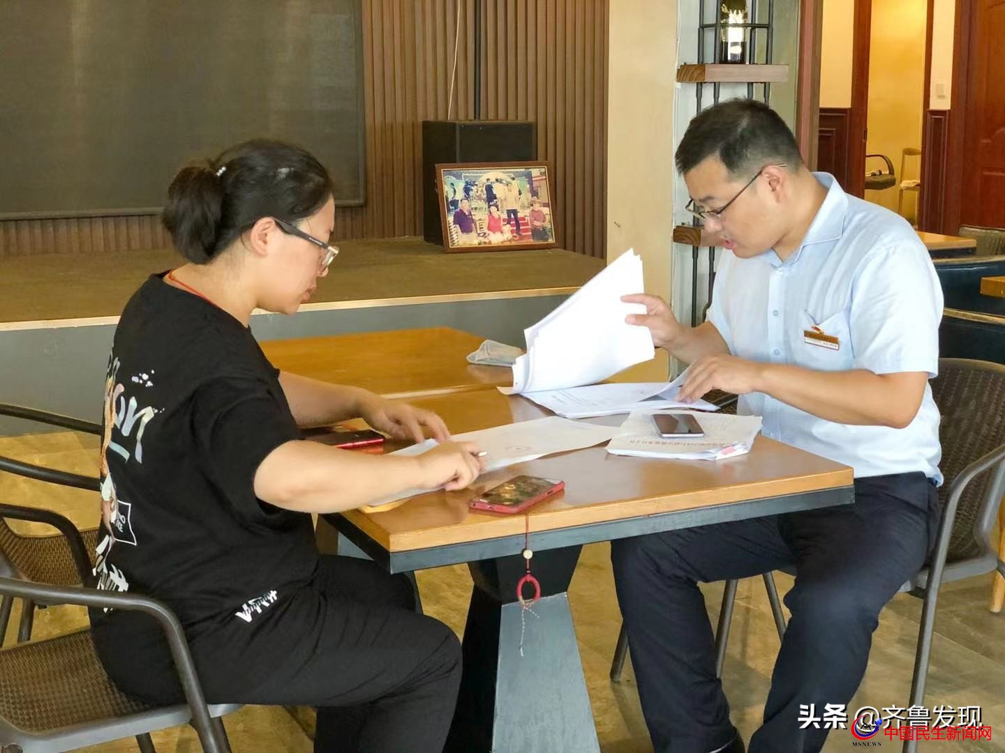 區(qū)行政審批局量身定制、上門服務(wù)，助力嶗山會(huì)場(chǎng)文藝表演順利進(jìn)行