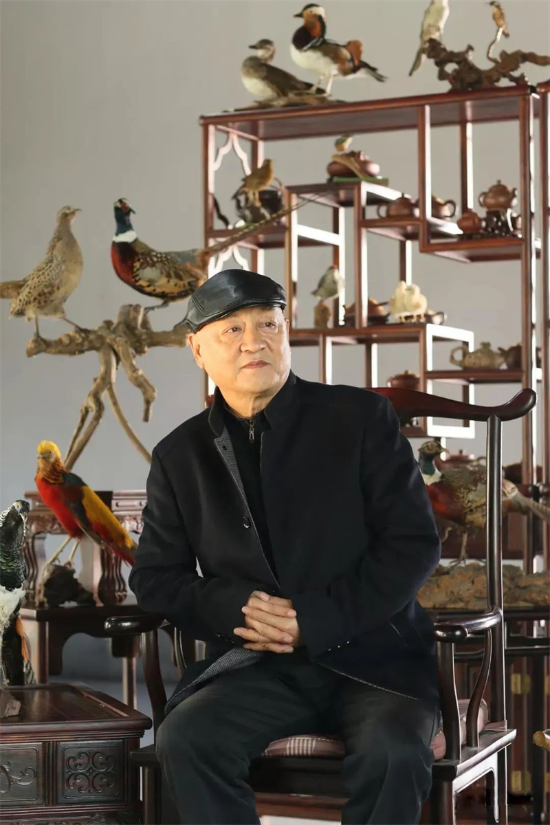 房新泉中國(guó)畫暨金坪朝鮮油畫作品品鑒會(huì)山東臨沂1月17日成功舉辦