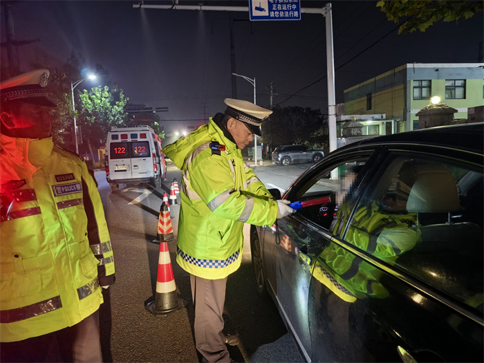 百日整治出重拳 酒醉駕“零容忍” 青島公安交管持續(xù)發(fā)力筑牢安全防線